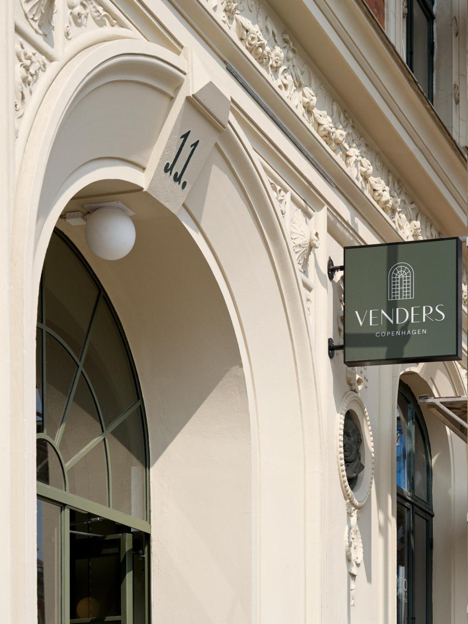 Venders Aparthotel *